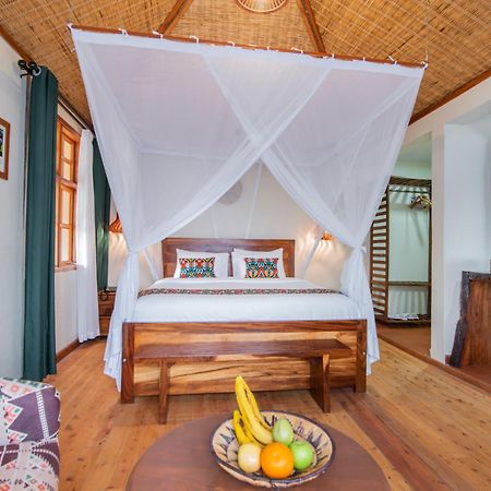 Gorilla Leisure Lodge Kisoro Екстер'єр фото