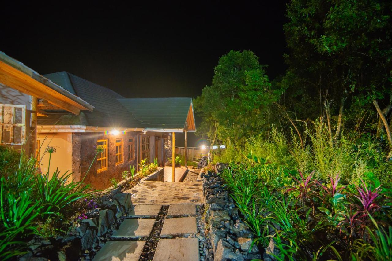 Gorilla Leisure Lodge Kisoro Екстер'єр фото