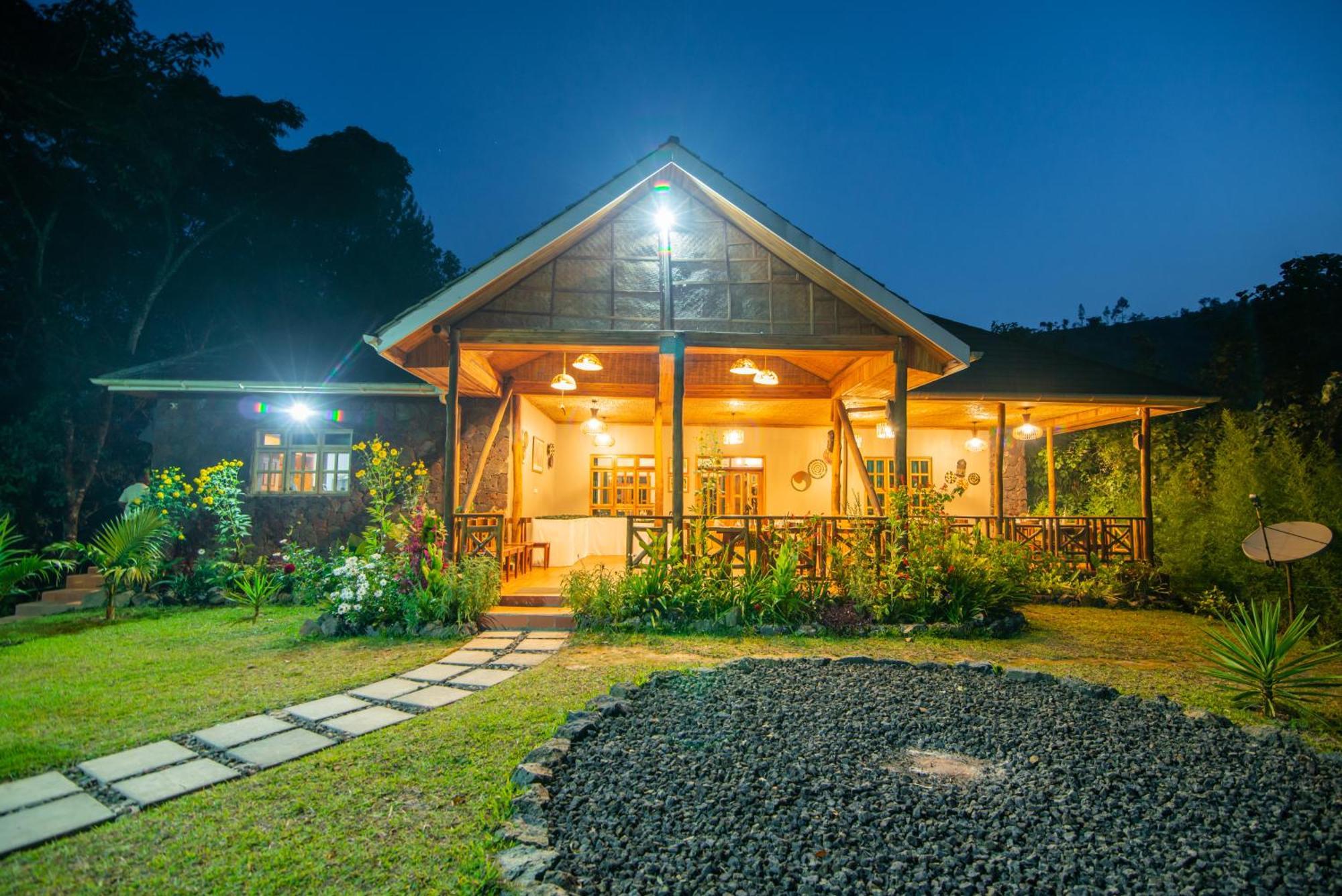 Gorilla Leisure Lodge Kisoro Екстер'єр фото