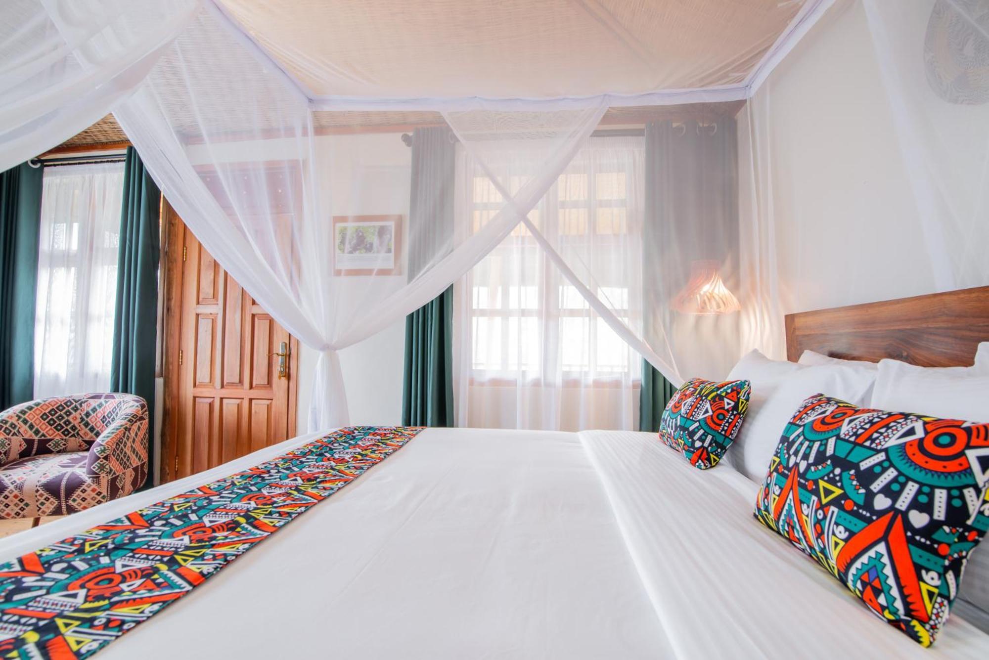 Gorilla Leisure Lodge Kisoro Екстер'єр фото